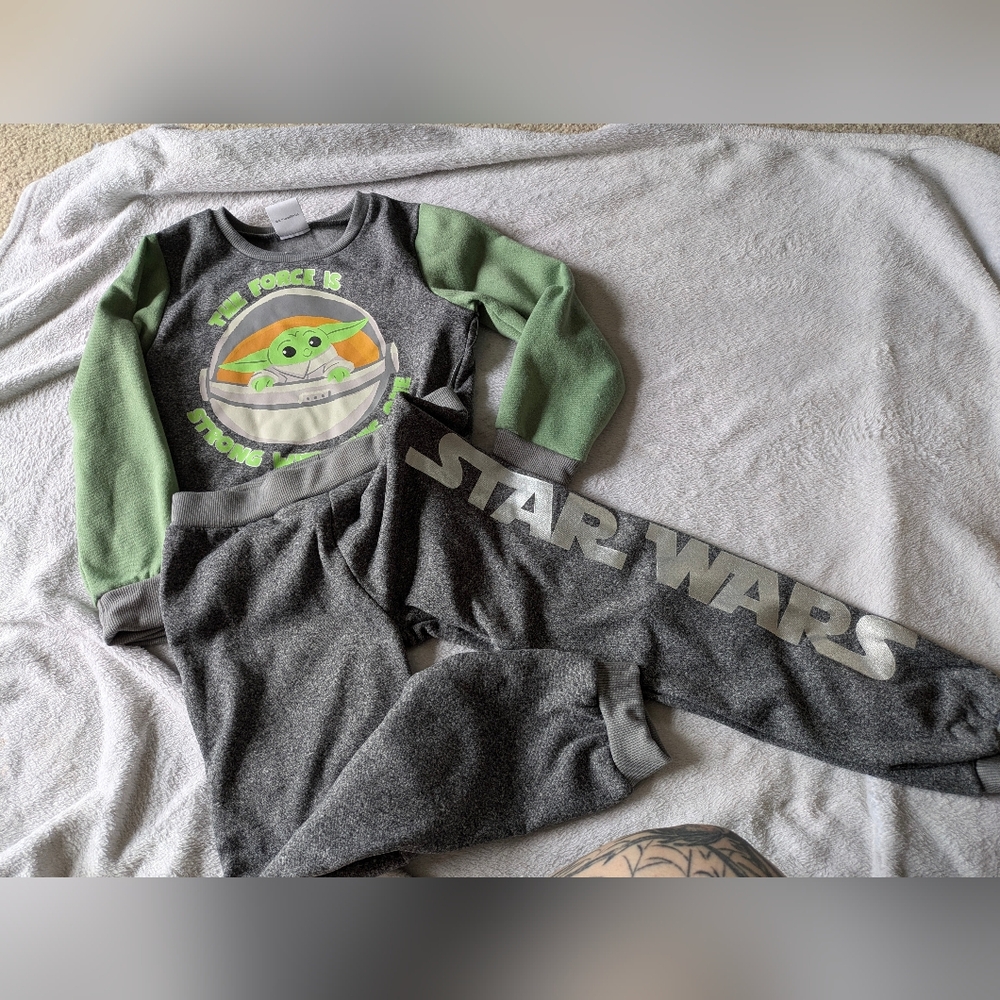 ❤️ 2 For $7! Brand New Star Wars Sweat Suit